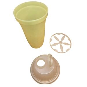 Vintage Tupperware Quick Shake Gravy Drink Container Yellow Pour Spout Lid‎